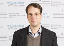 Achim Lichtenberger, Mitinitiator der Austellung „Weltweit unverzichtbar: Kleine Fächer für große Themen"