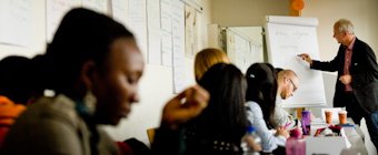 Symbolfoto: Internationale Studierende in einem Seminar.